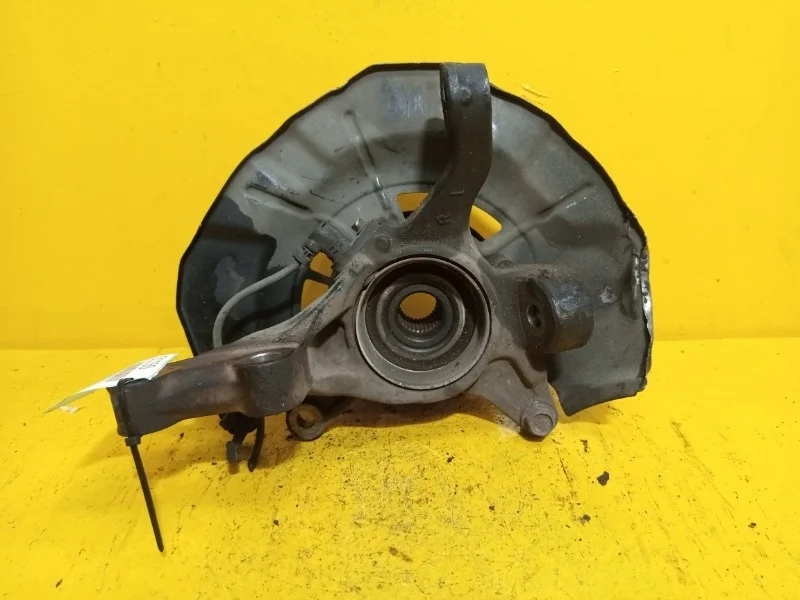 Кулак поворотный Toyota Camry XV40 2006-2011