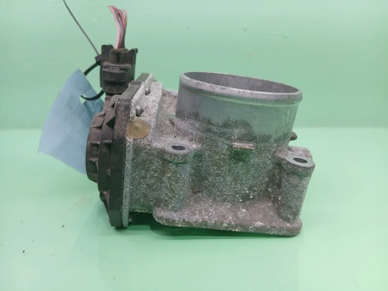 Дроссельная заслонка Toyota RAV4 CA40 2012-2015