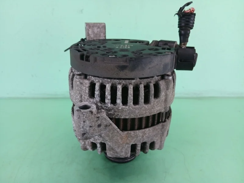 Генератор Volvo S80, V70 2006-2010