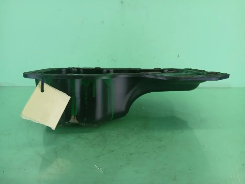 Поддон двигателя Mazda 3 2003-2009
