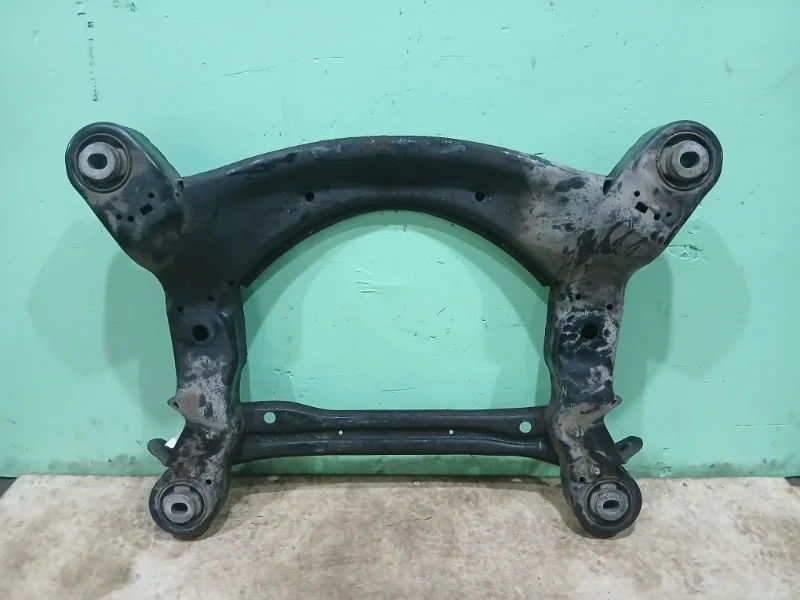 Подрамник Audi A6 2004-2010