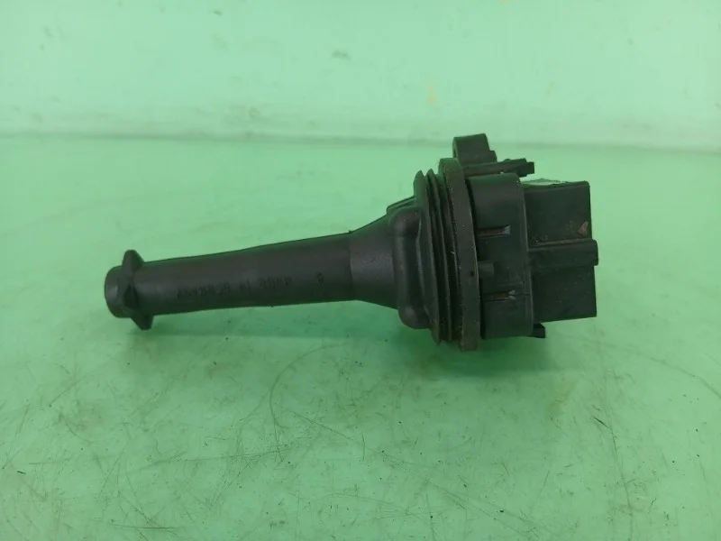 Катушка зажигания Volvo S80 2000-2010