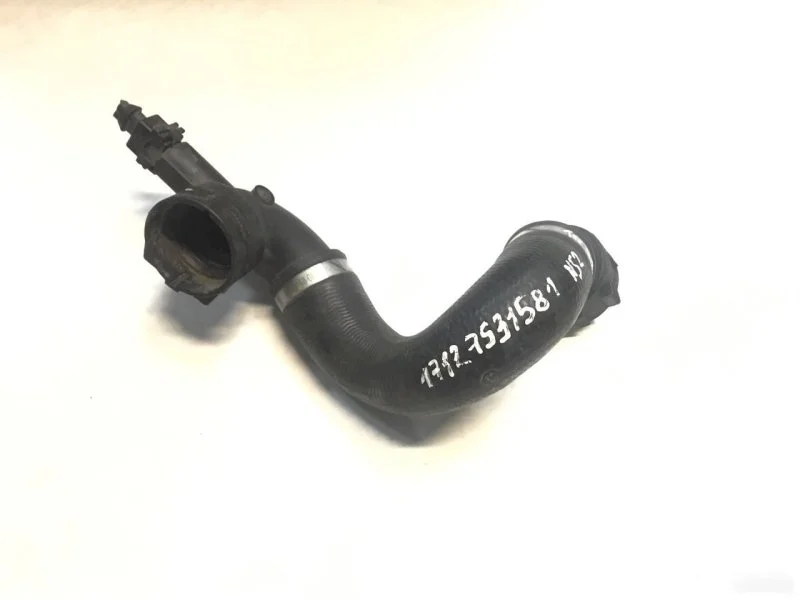 Патрубок радиатора BMW 3 E90