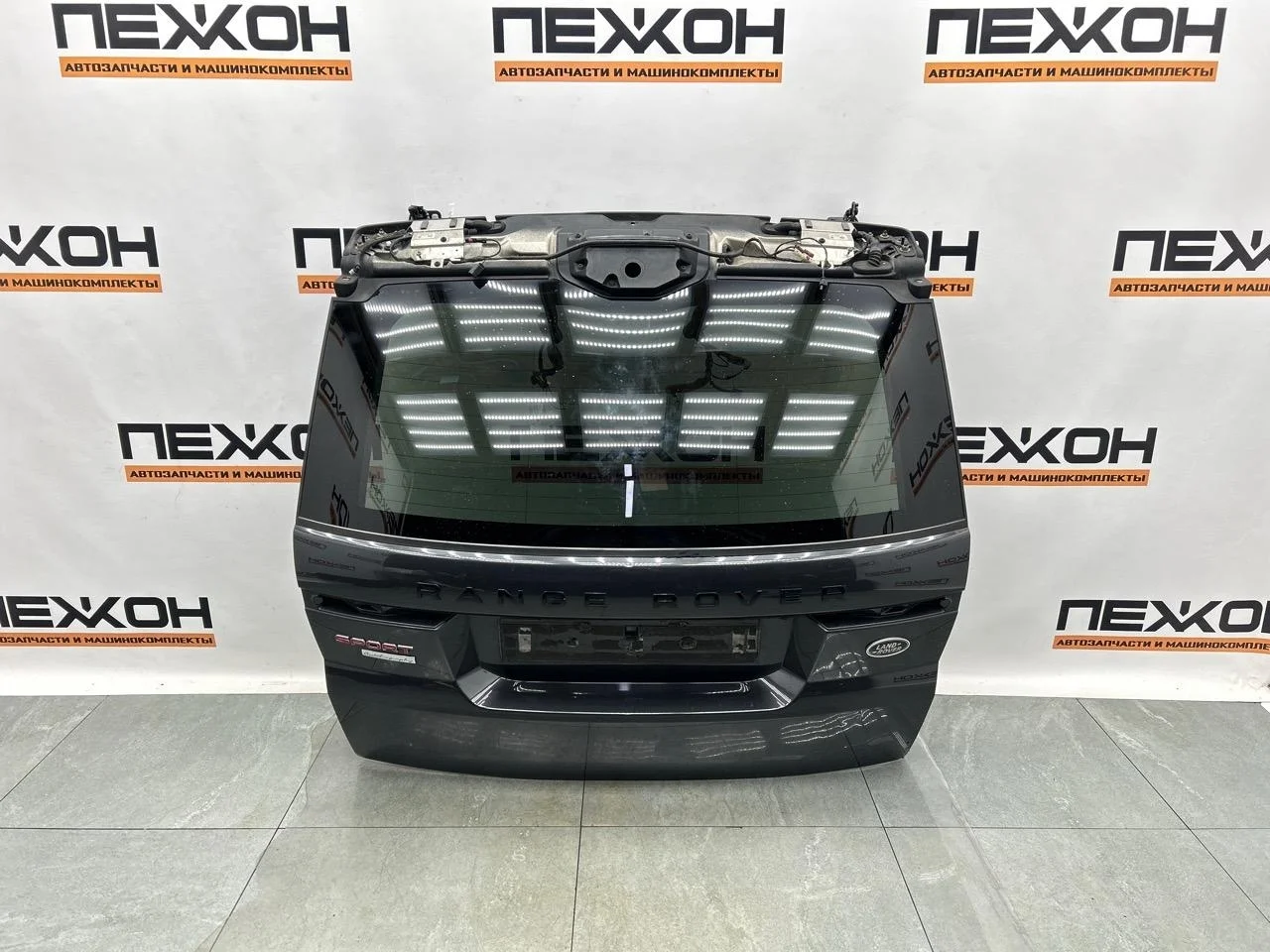 Крышка багажника LAND ROVER Range Rover Sport 2016 LR071406 L494 3.0 306DT