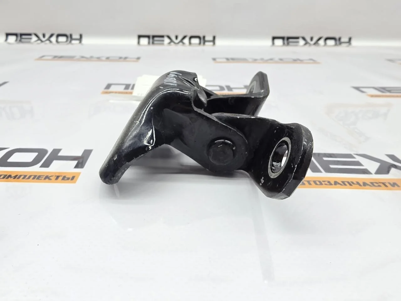 Петля двери TOYOTA LAND CRUISER PRADO 2021 6874012120 J150 2.8 1GDFTV, передняя левая