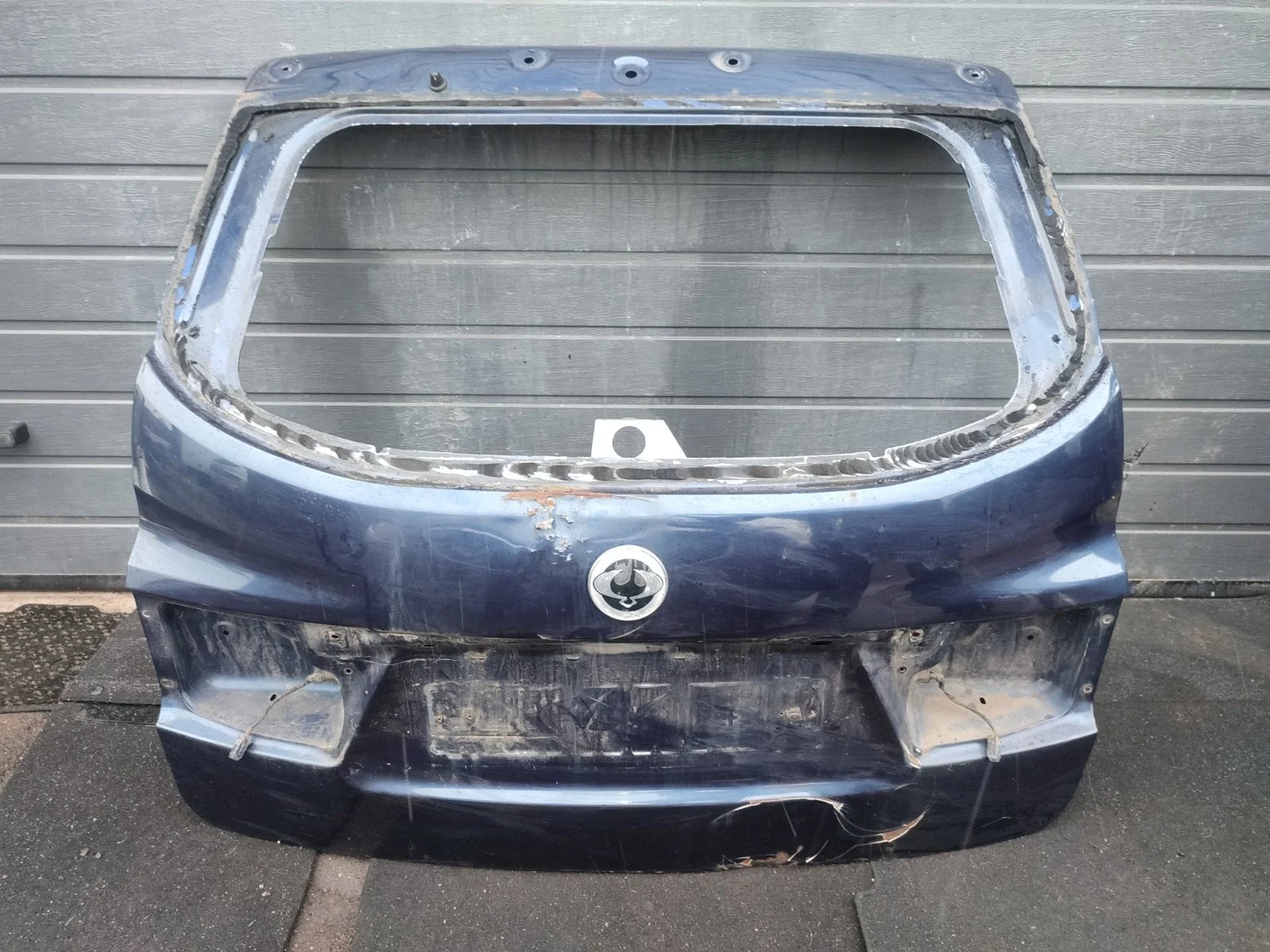 Крышка (задняя дверь) багажника SsangYong Kyron 2009 D130