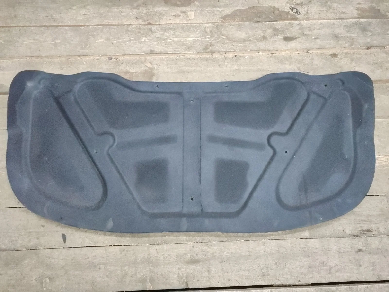 Шумоизоляция капота Hyundai Santa Fe 2009 CM