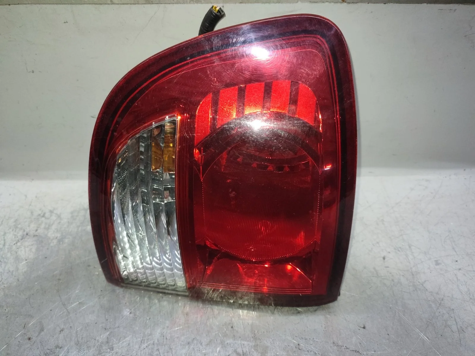 Фонарь SsangYong Kyron 2009 D130