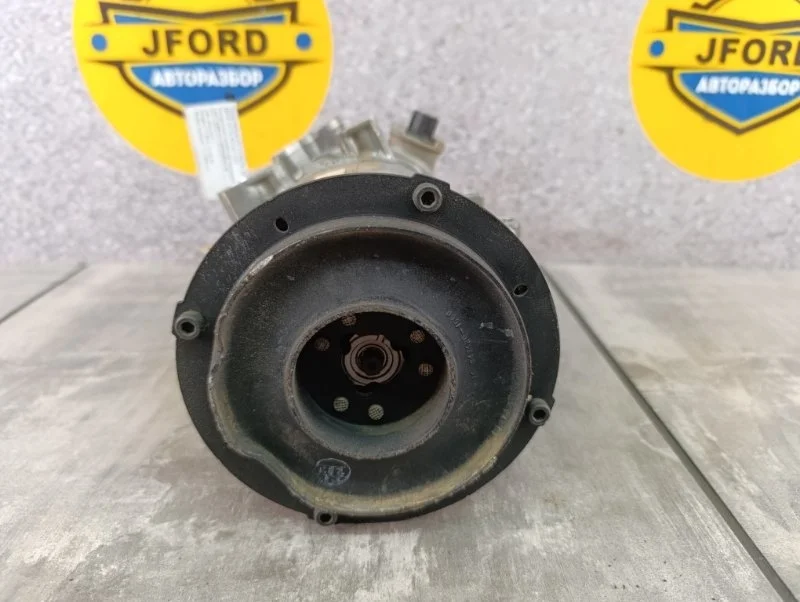 Компрессор кондиционера Toyota RAV4 2012 ACA33