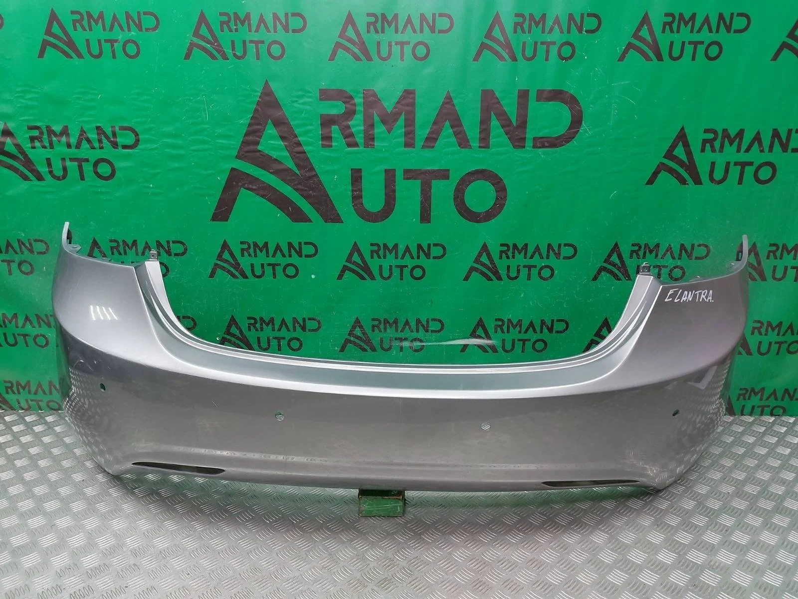 Бампер Hyundai Elantra 2010-2016 5 MD