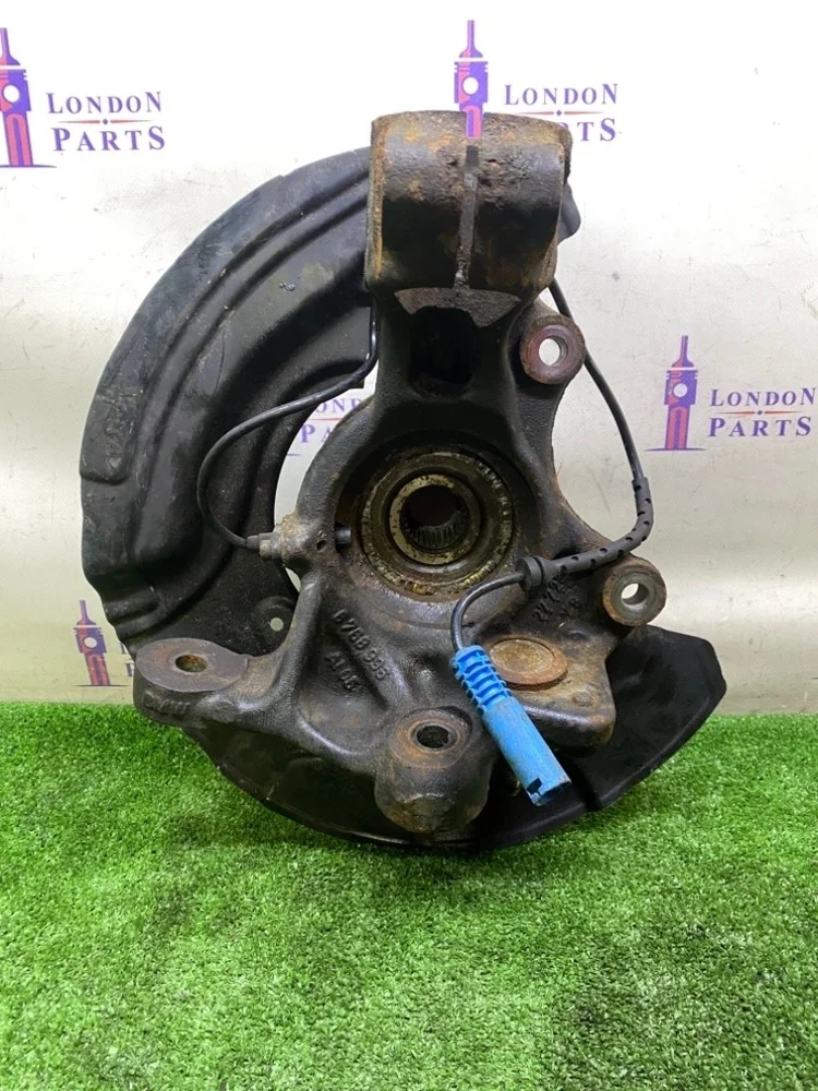 Кулак поворотный BMW E90