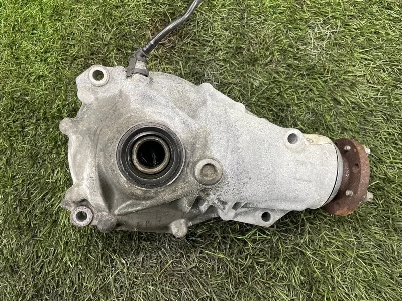 Редуктор моста BMW X5 2014 8618379 F15 N57D30A, передний