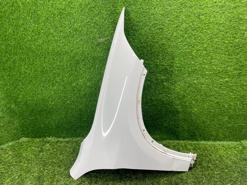 Крыло BMW X1 2015 41007427300 F48 B48A20, переднее правое