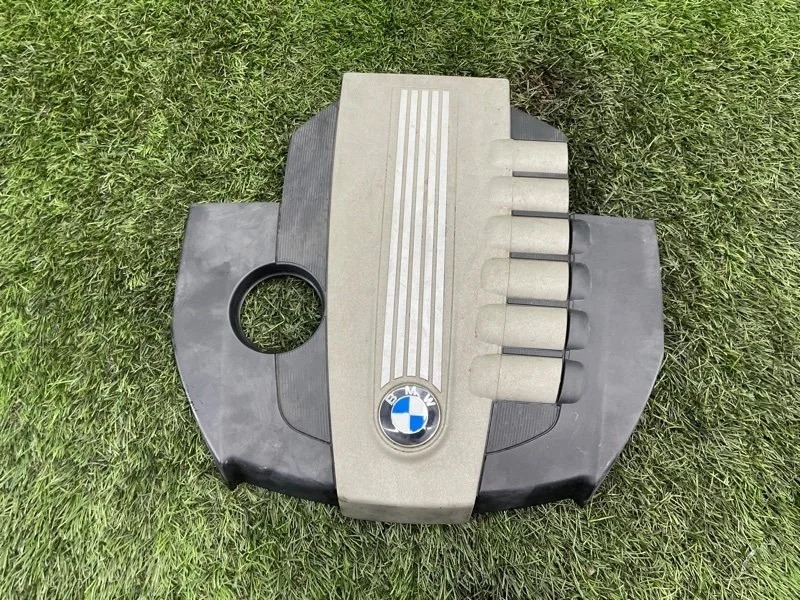 Декоративная крышка двигателя BMW X5 2009 11147798374 E70 M57D30