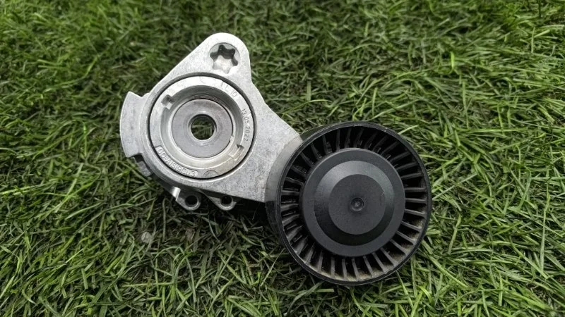 Ролик натяжной навесного оборудования BMW 5 2005 11288624196 E60 N52B25