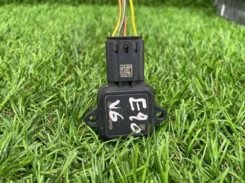 Датчик массового расхода воздуха BMW 3 2010 13627551638 E90 N52B30