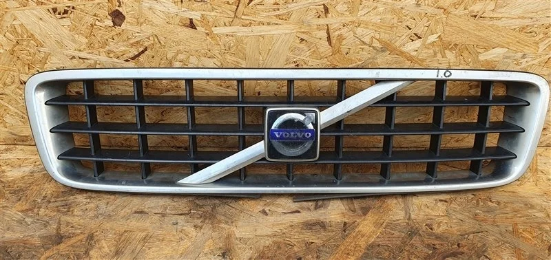 Решетка радиатора Volvo XC90 2008 30678980