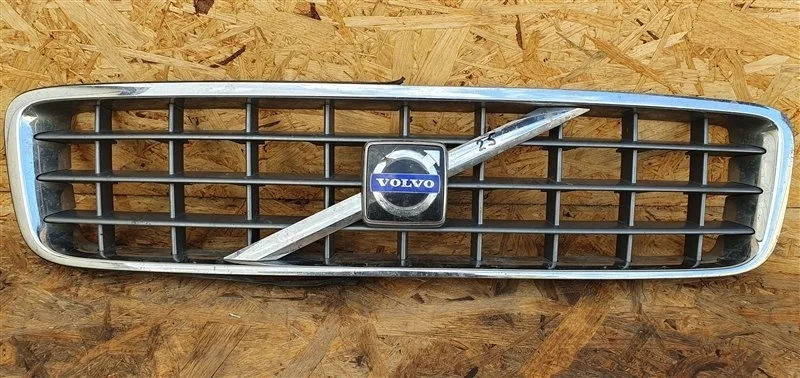 Решетка радиатора Volvo XC90 2008 30678980