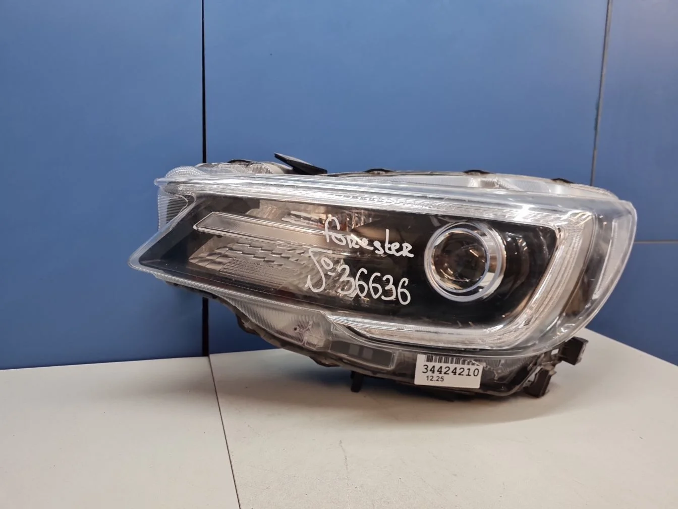 Фара левая для Subaru Legacy B15 2015-