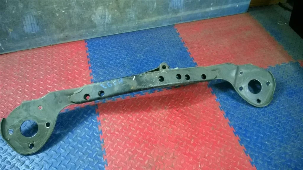 кронштейн фаркопа BMW X5 E53  M54B30 231 лс 3.0i