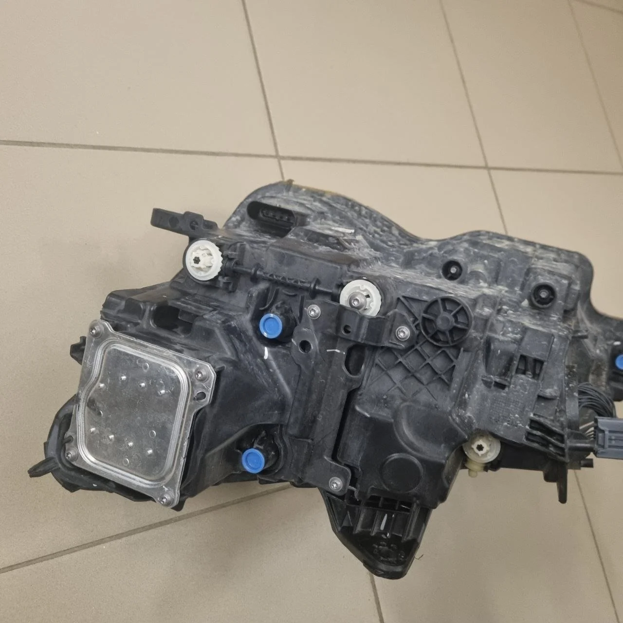 Фара правая Volvo S60 2019+ Volvo V60 2018+ Led