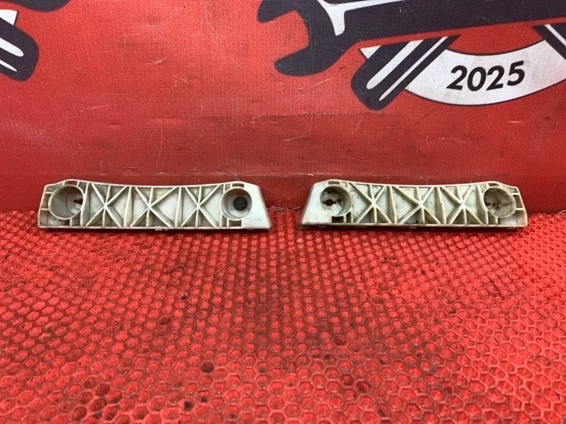 Кронштейны бампера (Комплект) Nissan Almera 2016 62222EW800 G15 K4M, передние