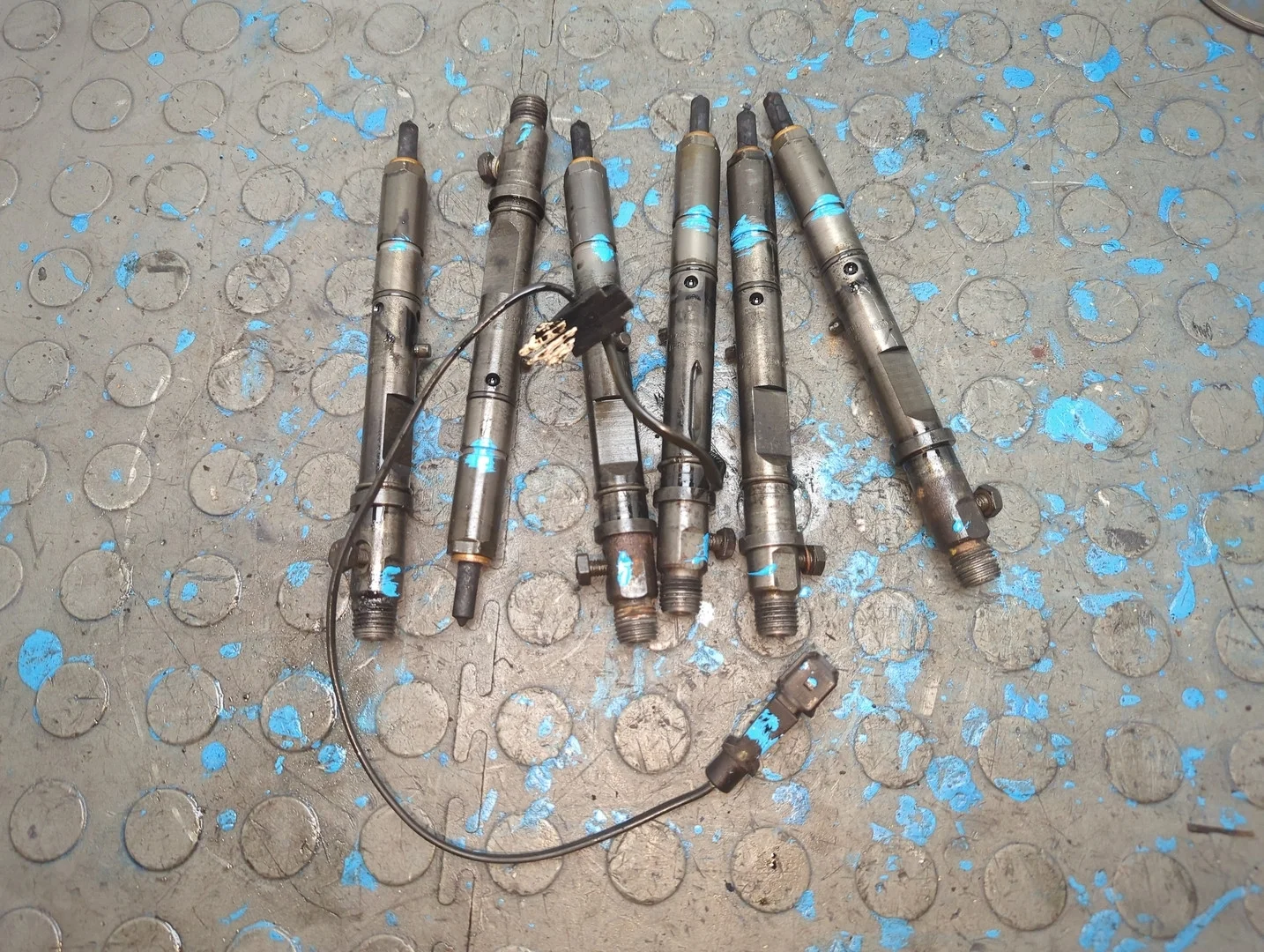 Форсунка топливная Audi A6 (C5) Allroad 2000-2006 КПП автомат 4х4 (АКПП) AKE Дизель 2.5 л TDI