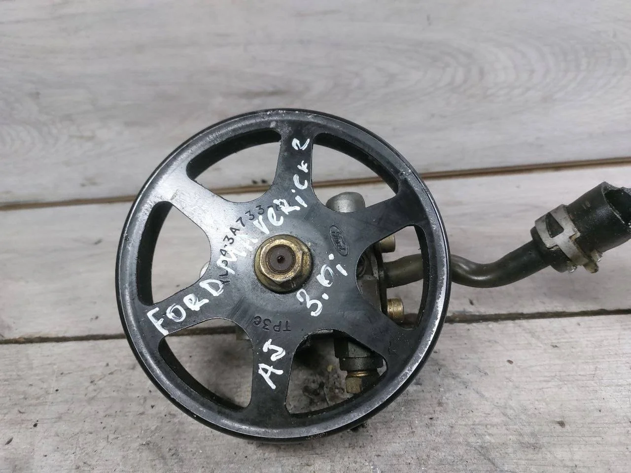 насос гидроусилителя руля Ford Maverick 2