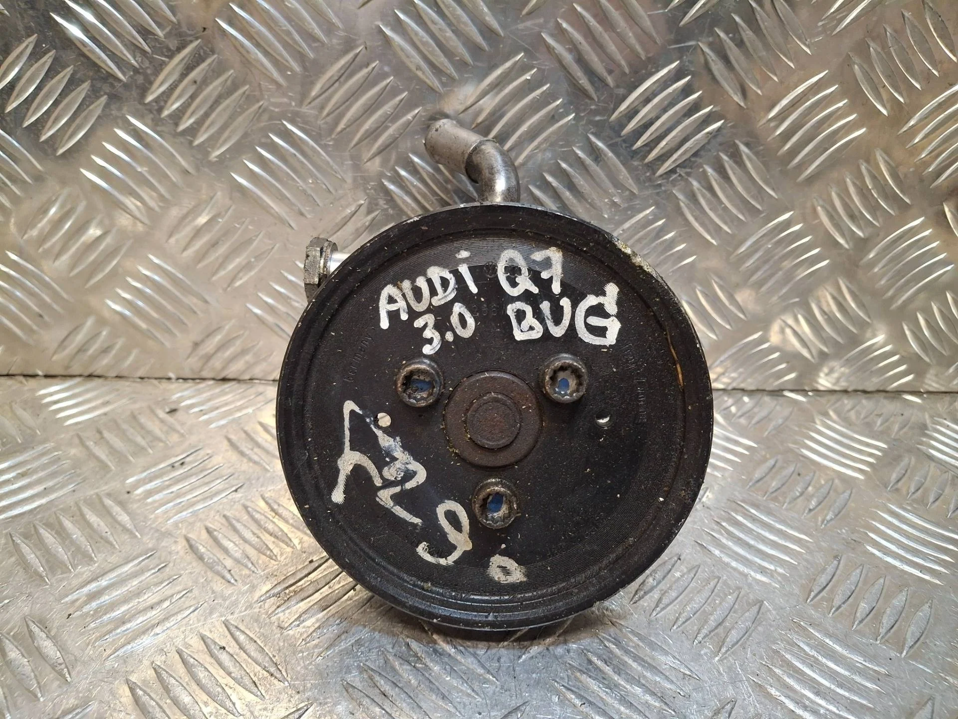 насос гидроусилителя руля Volkswagen Touareg