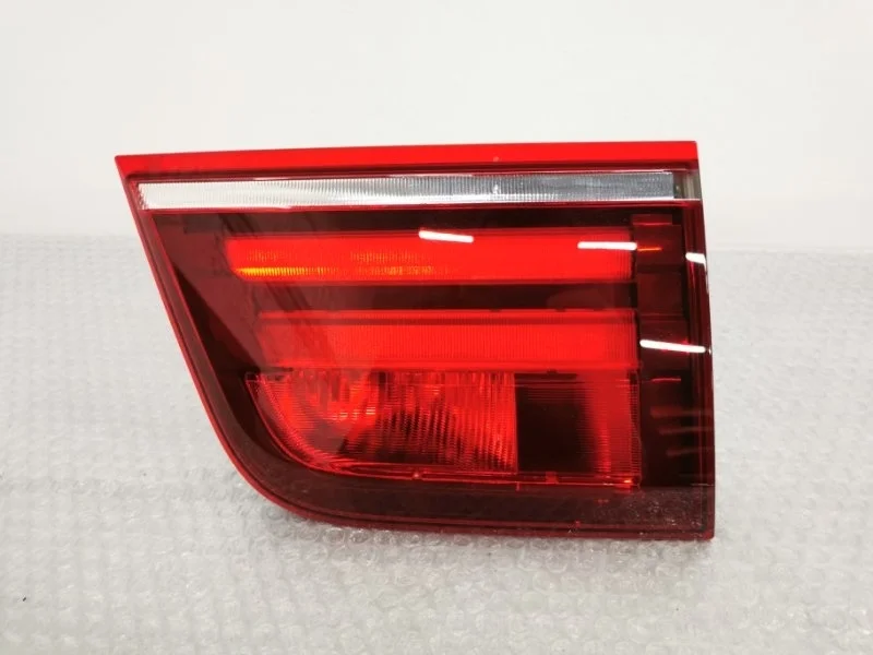 Фонарь на крышку багажника рестайлинг BMW X5 2011 63217227794 E70 N55B30, задний правый