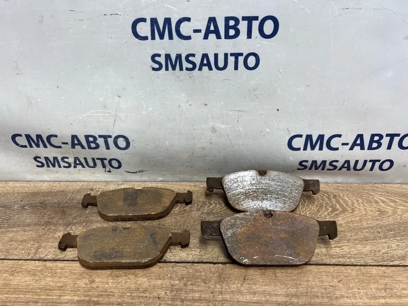 Колодки тормозные Volvo XC60 31277334 ХС60 B4204T6, передние