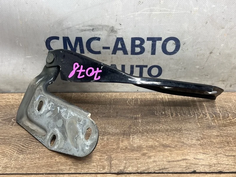 Петля капота Porsche Cayenne 2011 7P5823302B 958 4.8. 4852, правая