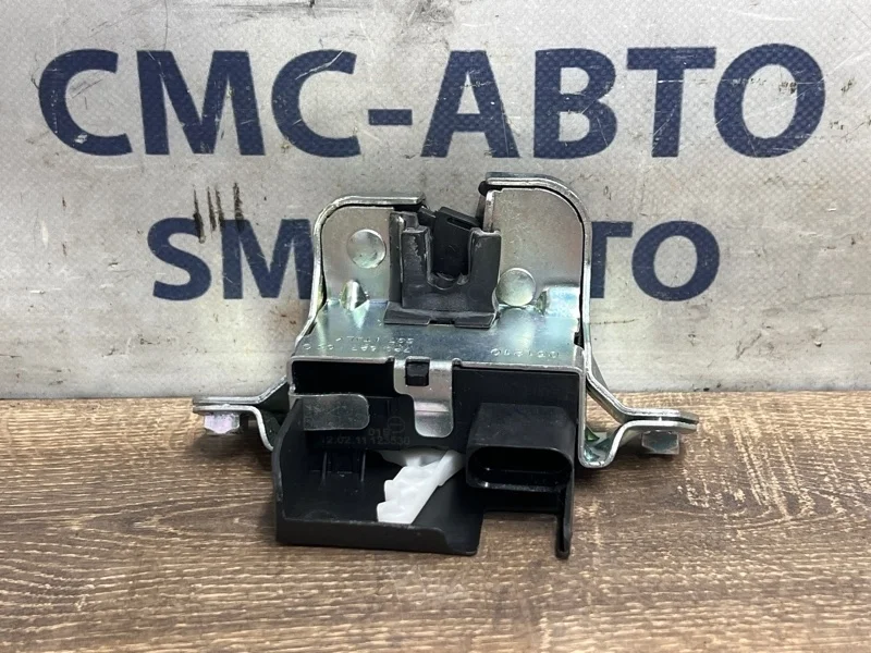 Замок багажника Porsche Cayenne 2011 7P0827505G 958 4.8. 4852