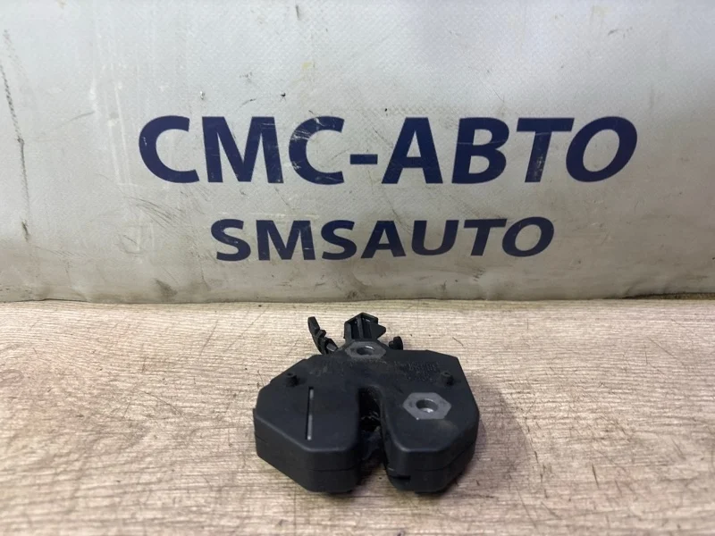 Замок капота Volvo XC90 31218474 ХС90 3.2 B6324S