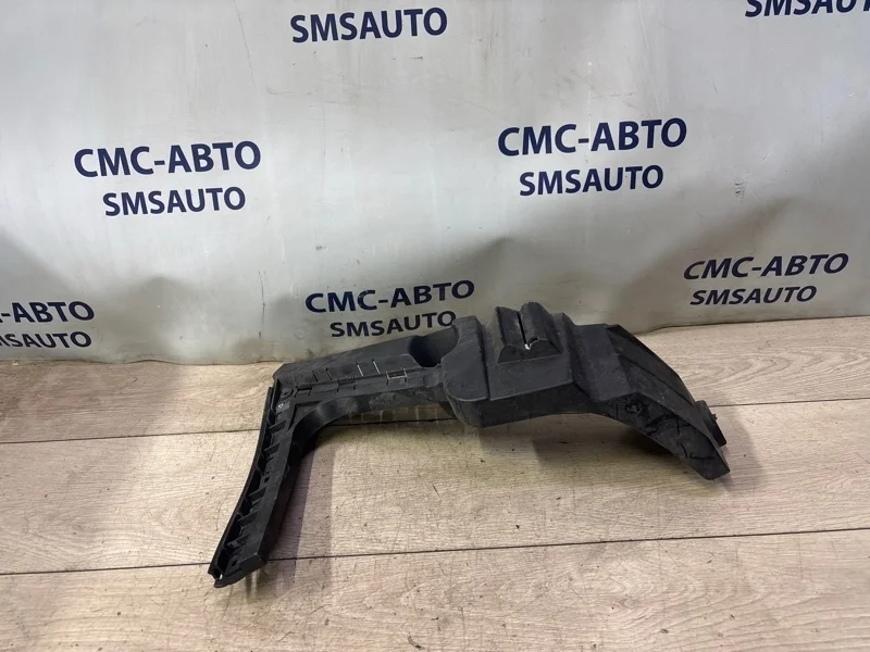 Кронштейн бампера Volvo XC90 30698136 ХС90 3.2 B6324S, задний правый