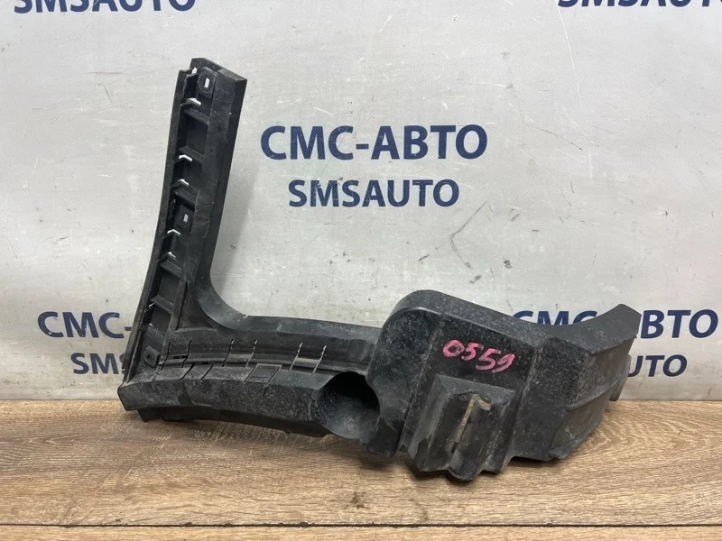 Кронштейн бампера Volvo XC90 30698135 ХС90 4.4 B8444S, задний левый