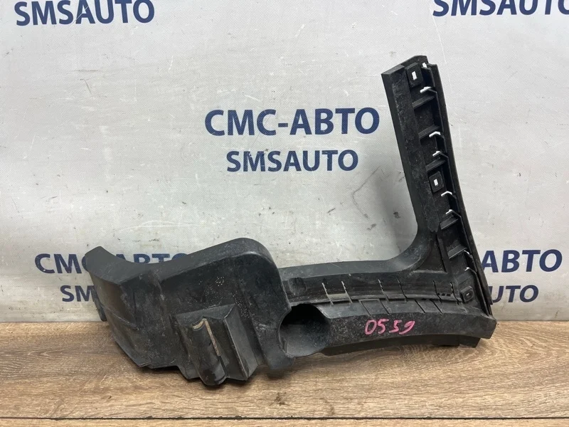 Кронштейн бампера Volvo XC90 30698136 ХС90 4.4 B8444S, задний правый