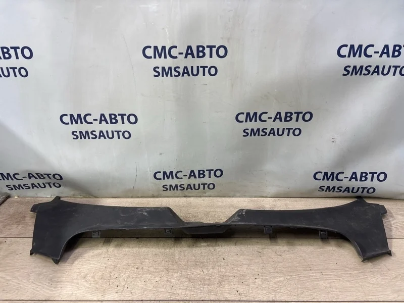 Накладка замка капота Audi A6 2010 4F0807081 C6 CCEA