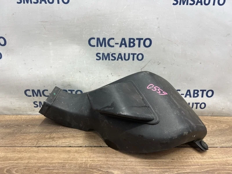 Воздухозаборник Volvo XC90 30741132 ХС90 4.4 B8444S