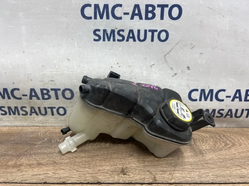 Бачок расширительный Volvo XC60 31200321 ХС60 B4204T6