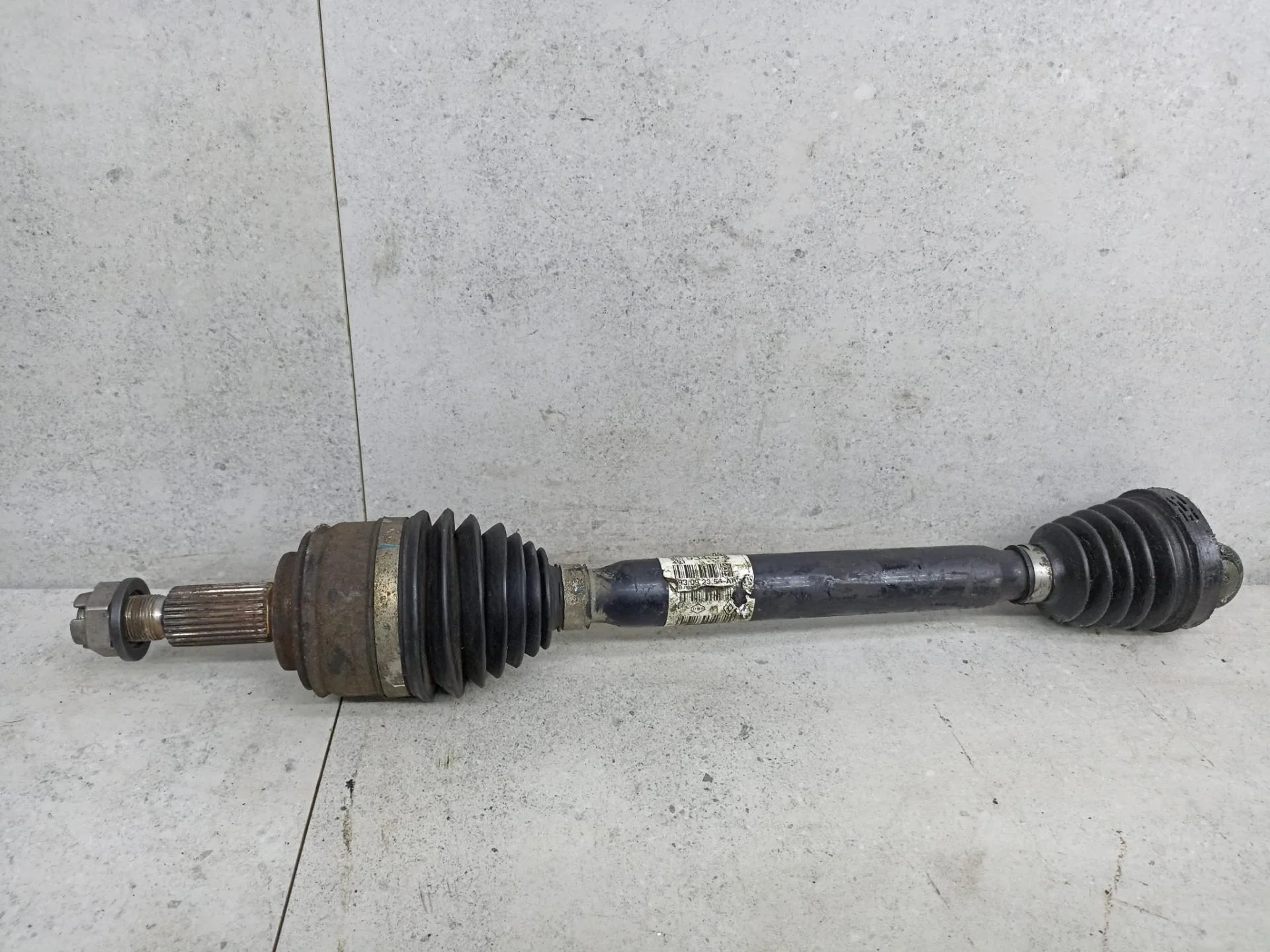 Полуось правая Renault Laguna 3 2010 8200934677