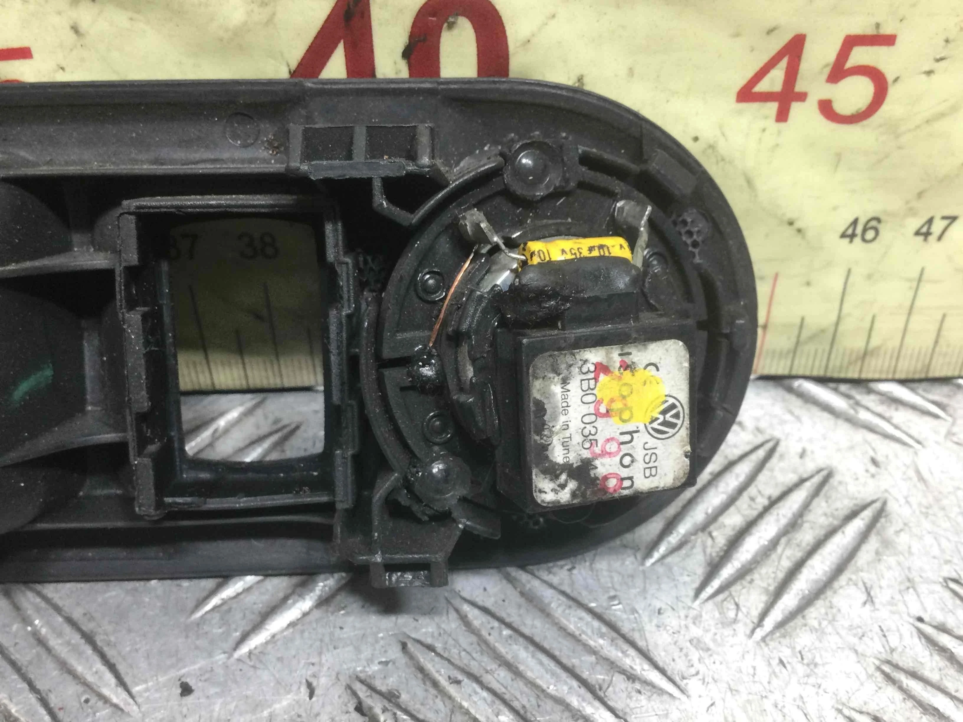 Ручка внутренняя задняя правая Volkswagen Passat B5 (1996-2000) дизель 2.5 TDI Механика Седан