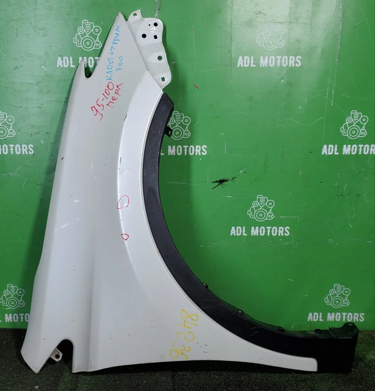 Крыло Toyota RAV4 2013-2018 40