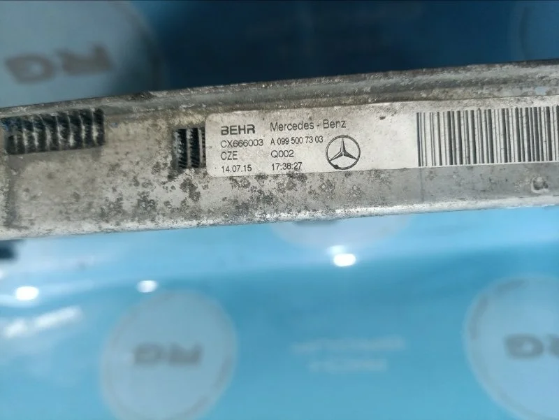 Радиатор охлаждения двигателя Mercedes-Benz C-Class 2015 A0995007303 W205 OM 651 DE 22 LA