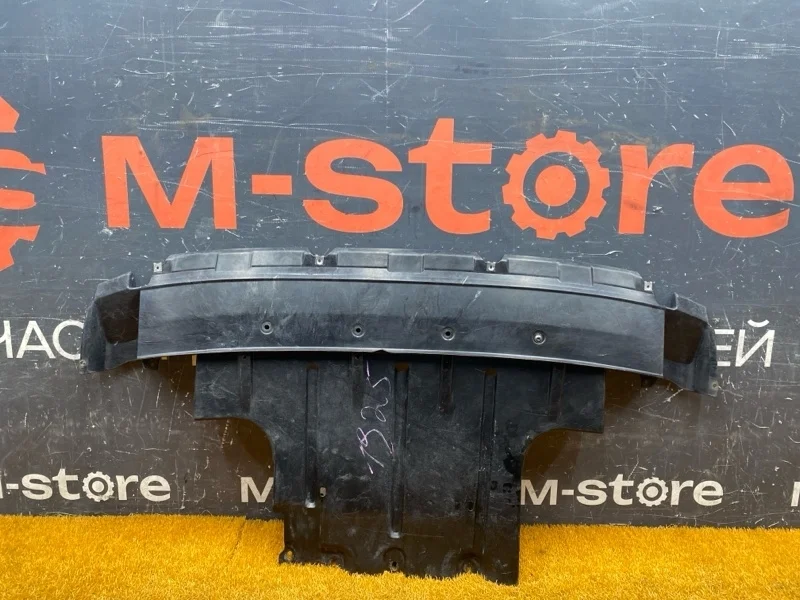 Защита двигателя Audi Q7 2011 7L8825285C 4L CJTC