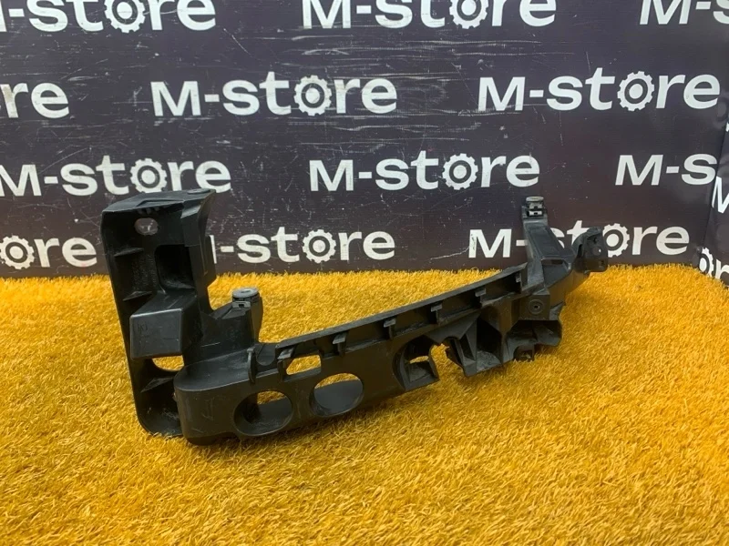 Кронштейн фары Audi A3 2011 8P0805607A 8P CAXC, передний левый