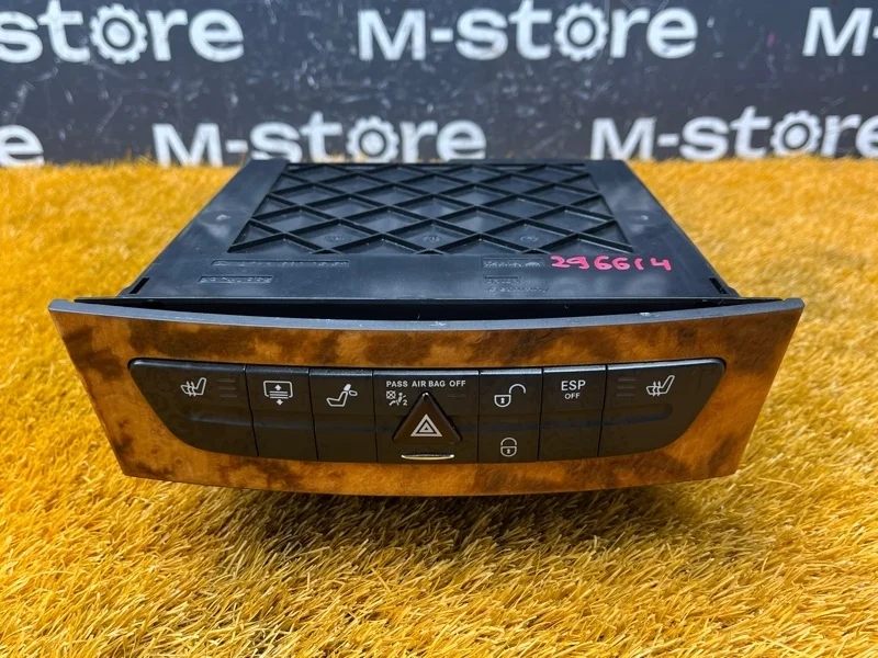 Блок кнопок (подогрев сидений) Mercedes-Benz E-Class 2005 A2116800552 W211 272.943