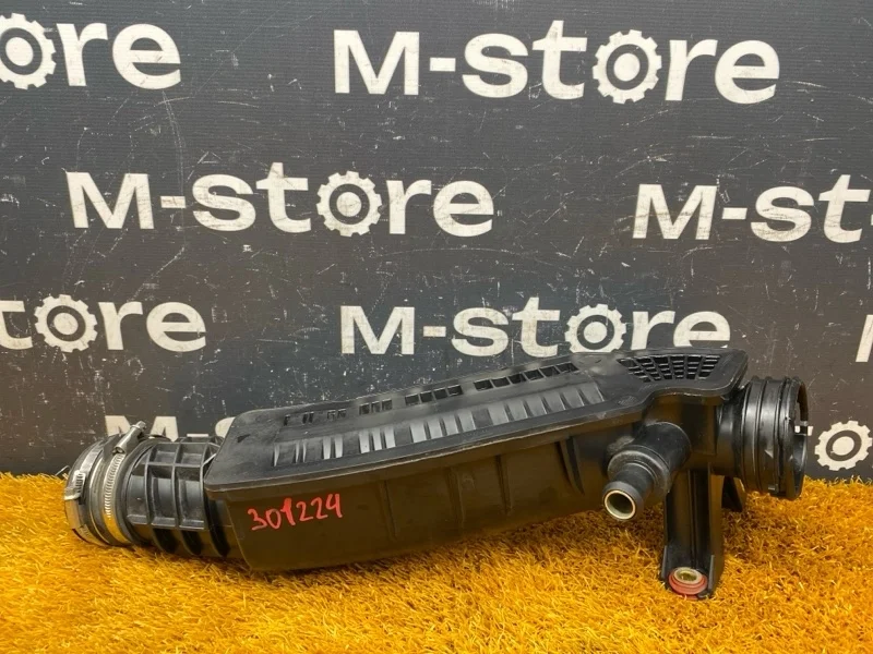 Патрубок интеркулера Mercedes-Benz C-Class 2003 A2710901537 W203 271.946