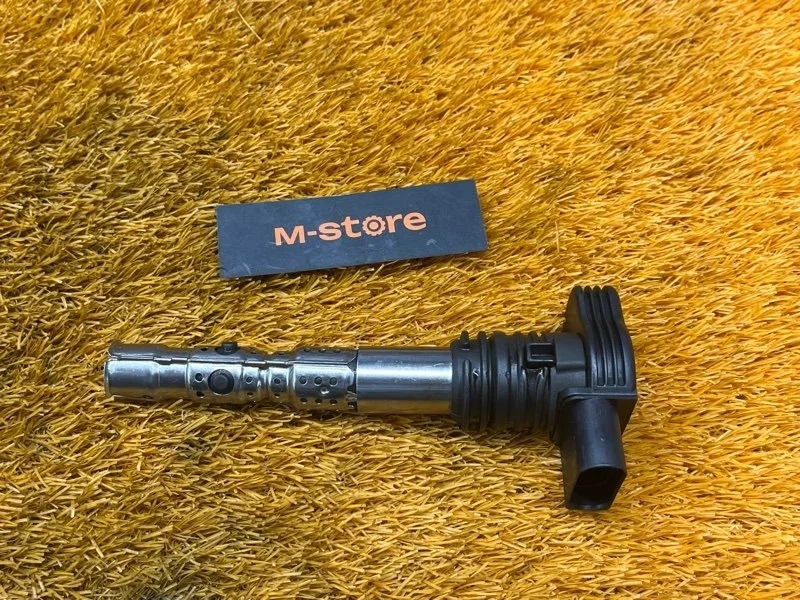 Катушка зажигания Audi A4 2007 06B905115R B7/8E ALT