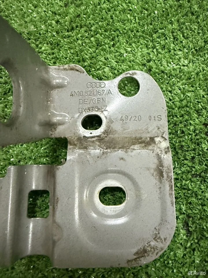 Кронштейн крыла audi q7 4m 4m0821167a оригинал
